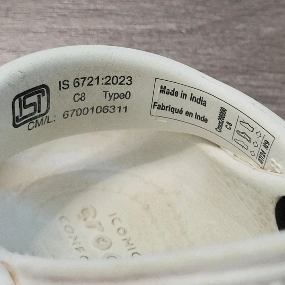 Crocs Classic Clog White Kids Toddler Size C8 Slip On Water Shoes Lightweight